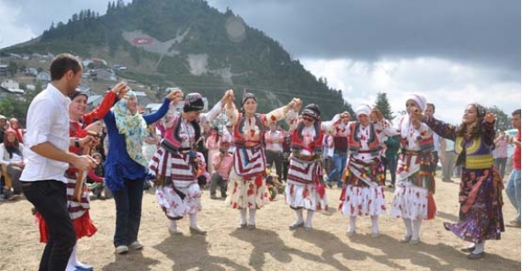 108. DİKMEN YAYLA ŞENLİĞİ YAPILDI