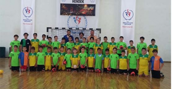 15 TEMMUZ ANISINA MİNİ HENTBOL TURNUVASI