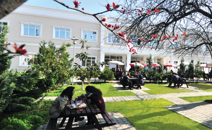 Hendek Eğitim Fakültesinde İhale