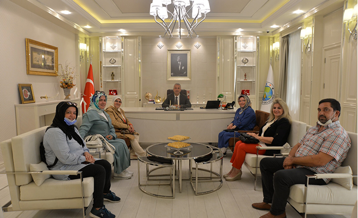 MHP Kadın Kolları Başkanları Hendek’te Buluştu