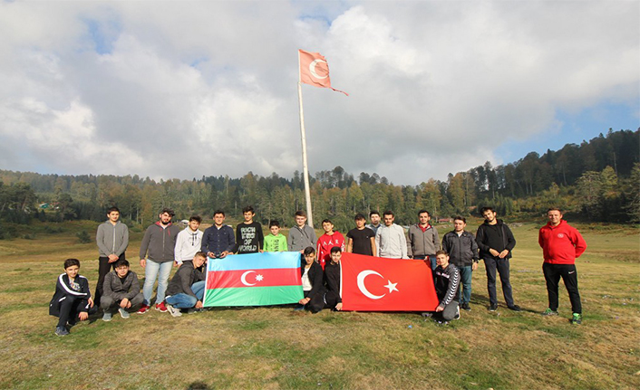 Sakaryalı Gençler Azerbaycan'ın Yanında