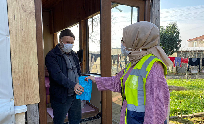 Hendek Belediyesi Yaşlıların Yardımına Koştu