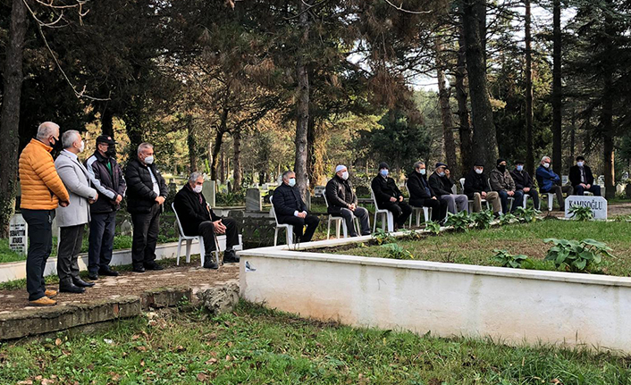 Kamışoğlu’nun Kabrinde Kuran-ı Kerim Okundu