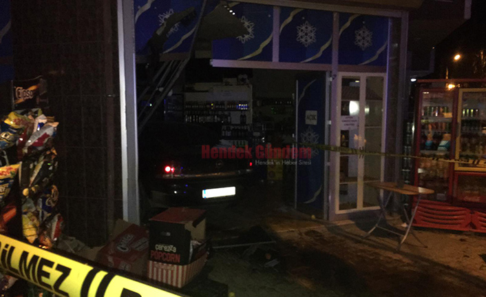 Hızını Alamadı Büfeye Girdi