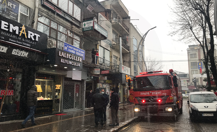 Parti Binasında Yangın