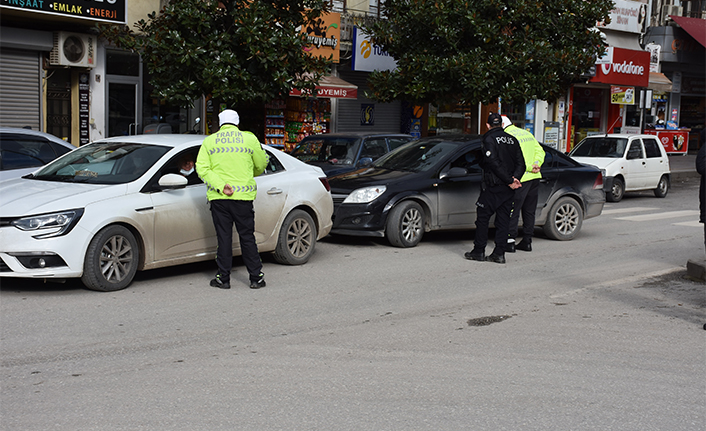 25 Kişiye 22.500 TL Para Cezası Kesildi