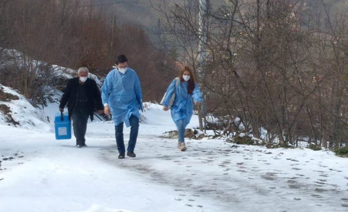 Fedakâr Sağlık Çalışanlarının Gayretleri Takdir Topluyor