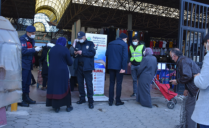 Karantinadan Kaçıp Pazara Gittiler