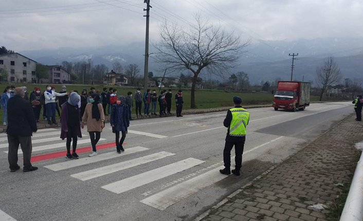 Çamlıca Ortaokulu Kırmızı Çizgiye Dahil Oldu