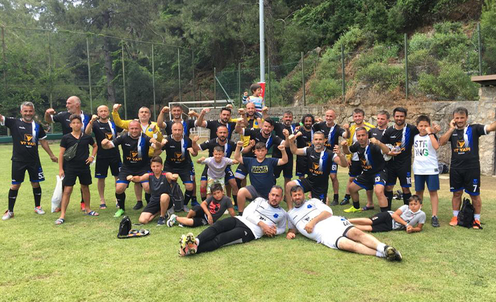 Hendek Veteranları Namağlup Şampiyon