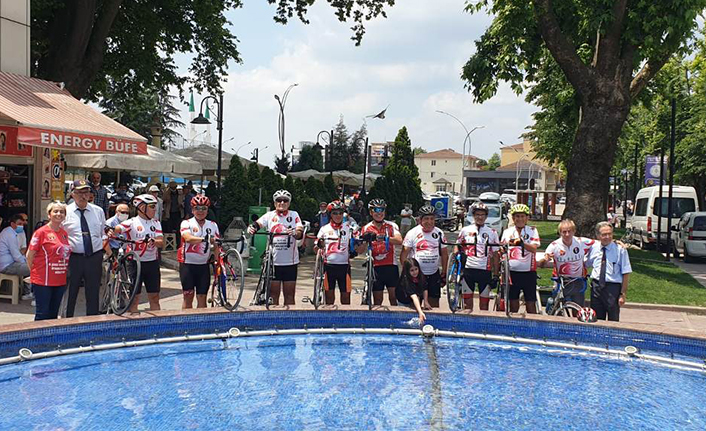 Bisiklet Kafilesinden Hendek’te Mola