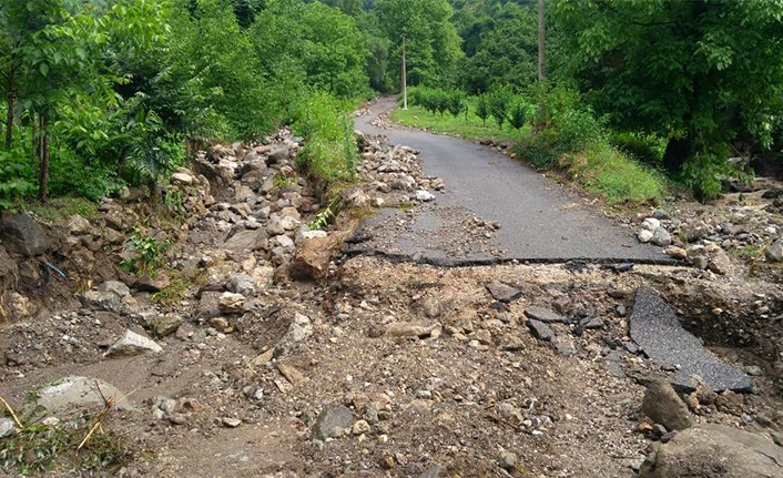 Akar ve Babaoğlu Sel’in Vurduğu Mahallelerde