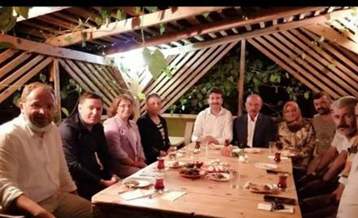 Ayhan Sefer Üstün'den Hendek Ziyareti