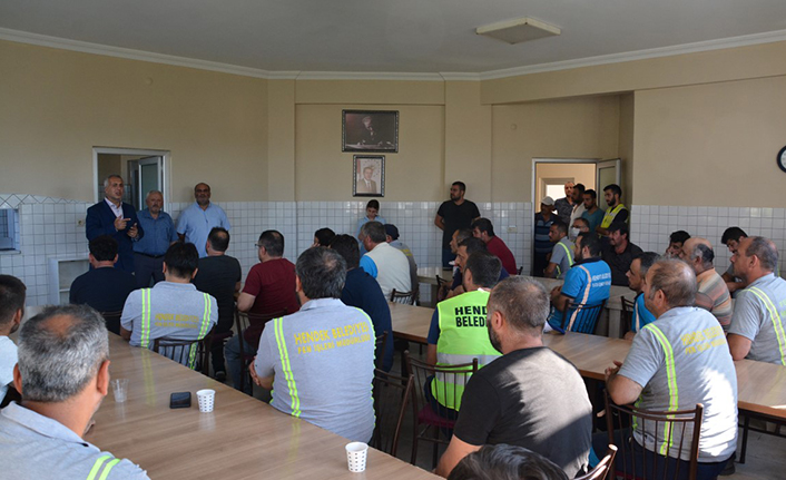 Babaoğlu Personelle Bayramlaştı