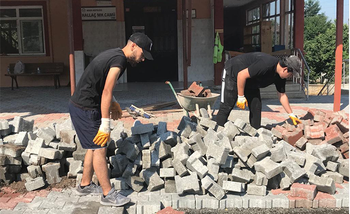 Hallaç Muhtarı Tam Gaz Çalışıyor