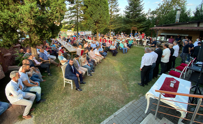 Kara Esnaflarla Yemekte Buluştu