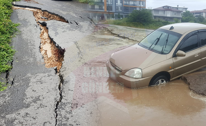 Yağış Nedeniyle Yollar Çöktü