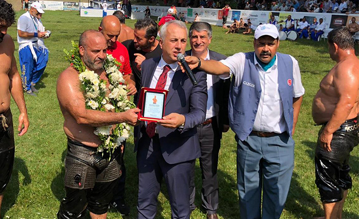 Hendek Belediyesinden Ahde Vefa