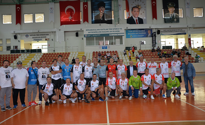 Hentbol Turnuvası Sona Erdi