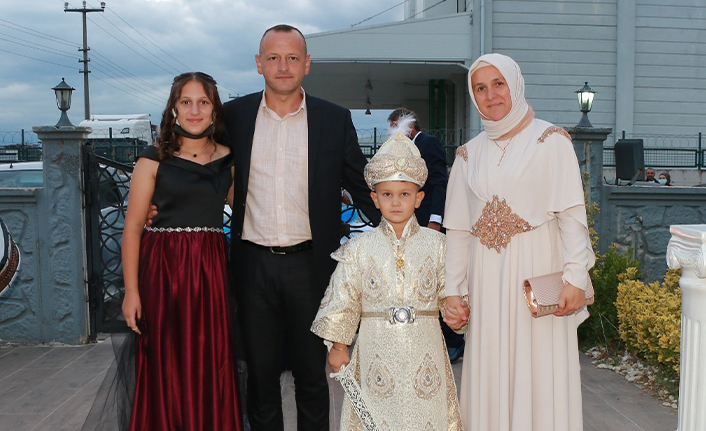 Taha Delikanlı Oldu