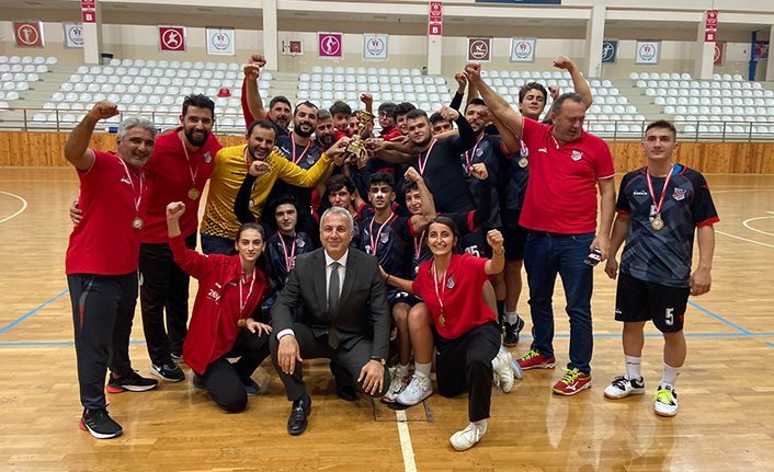 1954 Hendekspor Şampiyonluk Kupasına Kavuştu