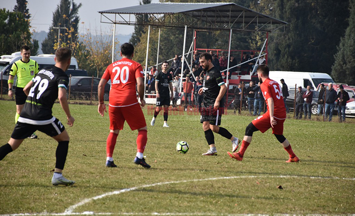 Hendek Derbisi Dereköyspor’un 5-1