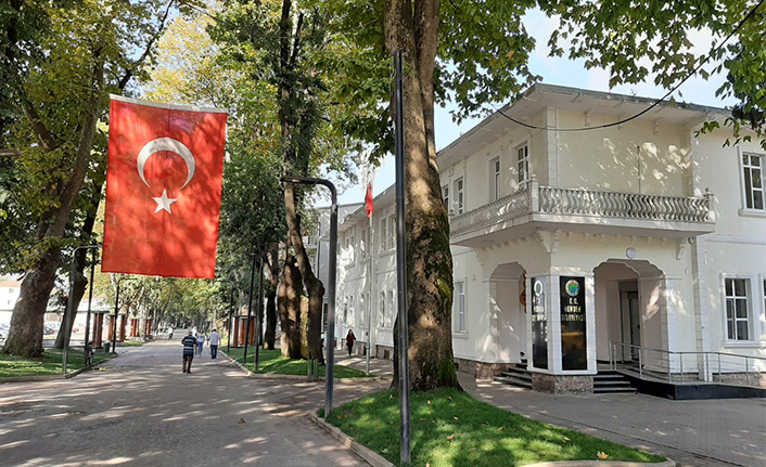 Hendek Belediyesi Yazılı Basın Açıklaması Yaptı