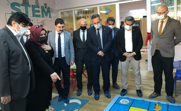 Yenimahalle Anaokuluna 2 Ayrı Tasarım Atölyesi