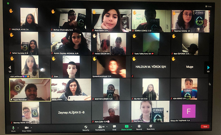 Öğrenciler Yazar Bayraktar ile Buluştu