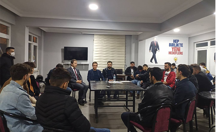 Ak Gençlik’te Önce Toplantı, Sonra Film Etkinliği