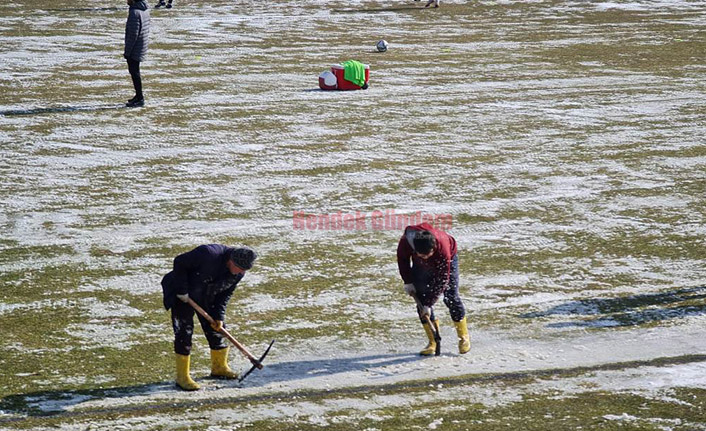 Futbol Sahalarından Görülmemiş Olay