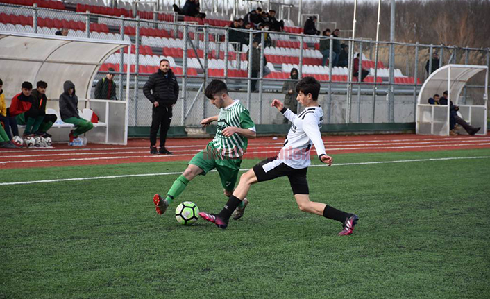 Hendek Gençlikspor 3 Puanı 2 Golle Aldı