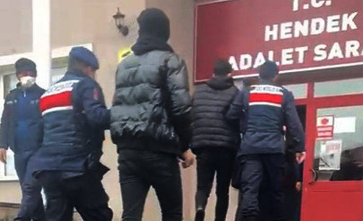 Hırsızlar Jandarmadan Kaçamadı