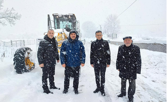 Vali Kaldırım Karla Mücadele Çalışmalarını İnceledi