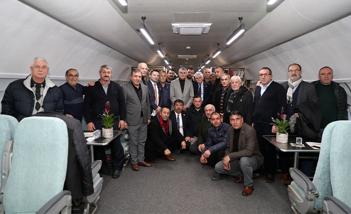 Başkan Yüce, Muhtarlar ile Uçak Kıraathanesi’nde Buluştu