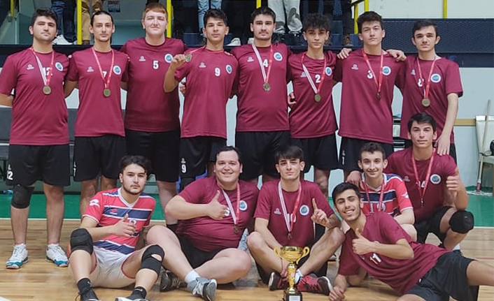 Gençler Voleybol İl Şampiyonu Hendek