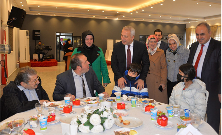 Hendek Yaşlılar Haftasını Kutladı