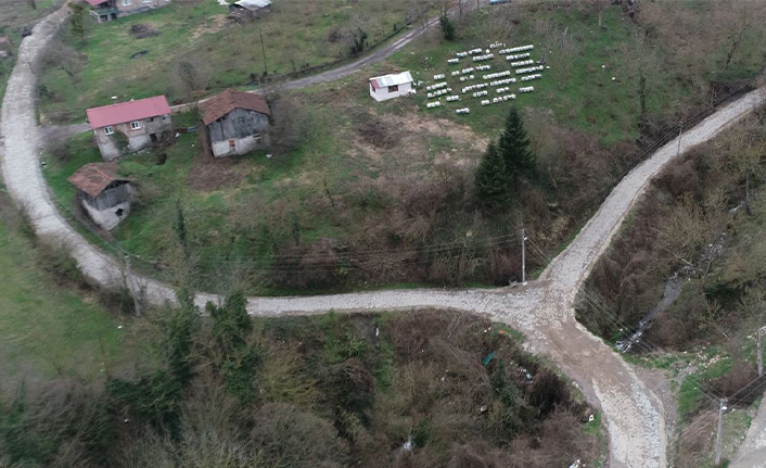 Hicriye Mahallesi Çamurdan Kurtuldu