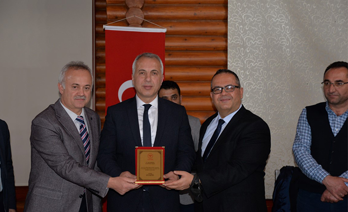 Sağlıkçılardan Babaoğlu’na Plaketli Teşekkür