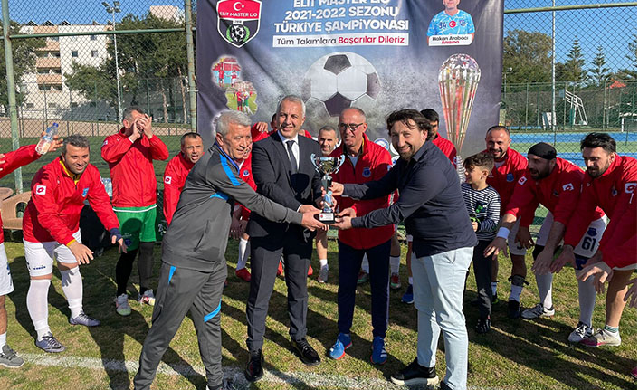 Şampiyonluk Kupası Numan Cengiz’e