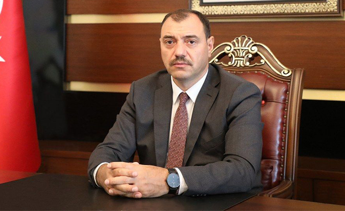 Vali Çetin Oktay Kaldırım Kadınlar Gününü Kutladı