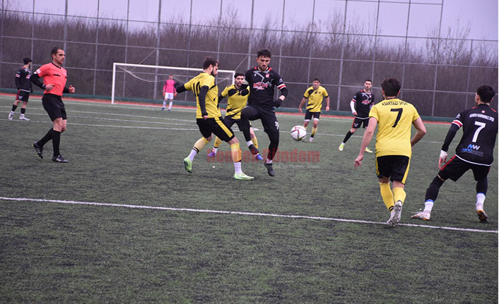 Yeni Mahallespor Evinde Kaybetti