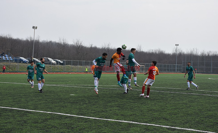 Zorlu Maç Akova Barışspor’un 2-0