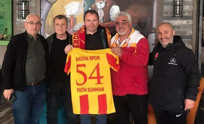 Sunman'a Akova Barışspor Yönetiminden Jest