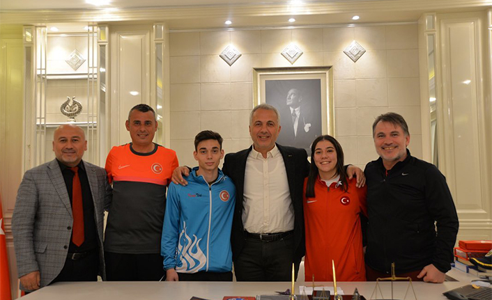 Şampiyonlara Başkan Babaoğlu'ndan Tebrik ve Ödül