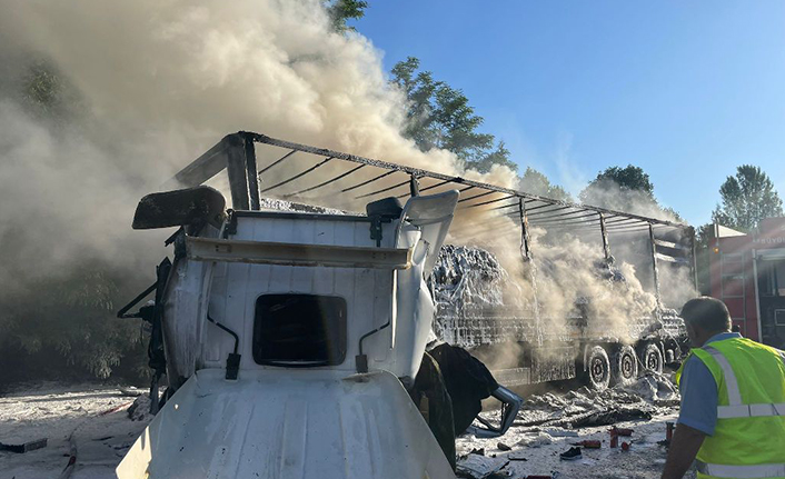 Tır’lar Çarpıştı 1 Kişi Öldü