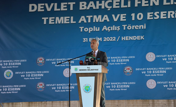 Büyük Aileyiz, Çok Güçlüyüz