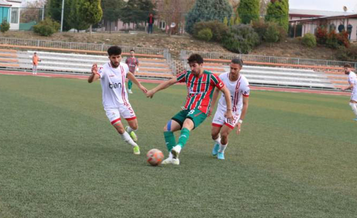 Hendek Dereköyspor Kazanmasını Bildi