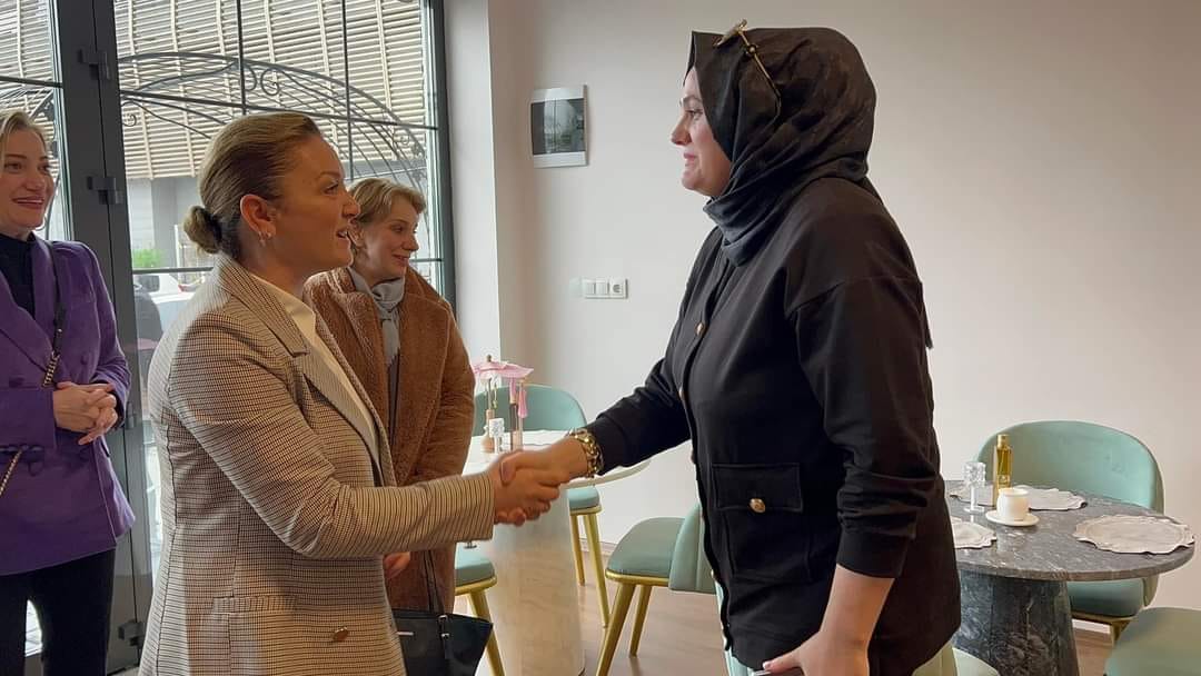 Akçalışkan Yorulmak Bilmiyor