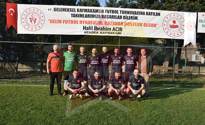 Kayalar Baro Yarı Finalde